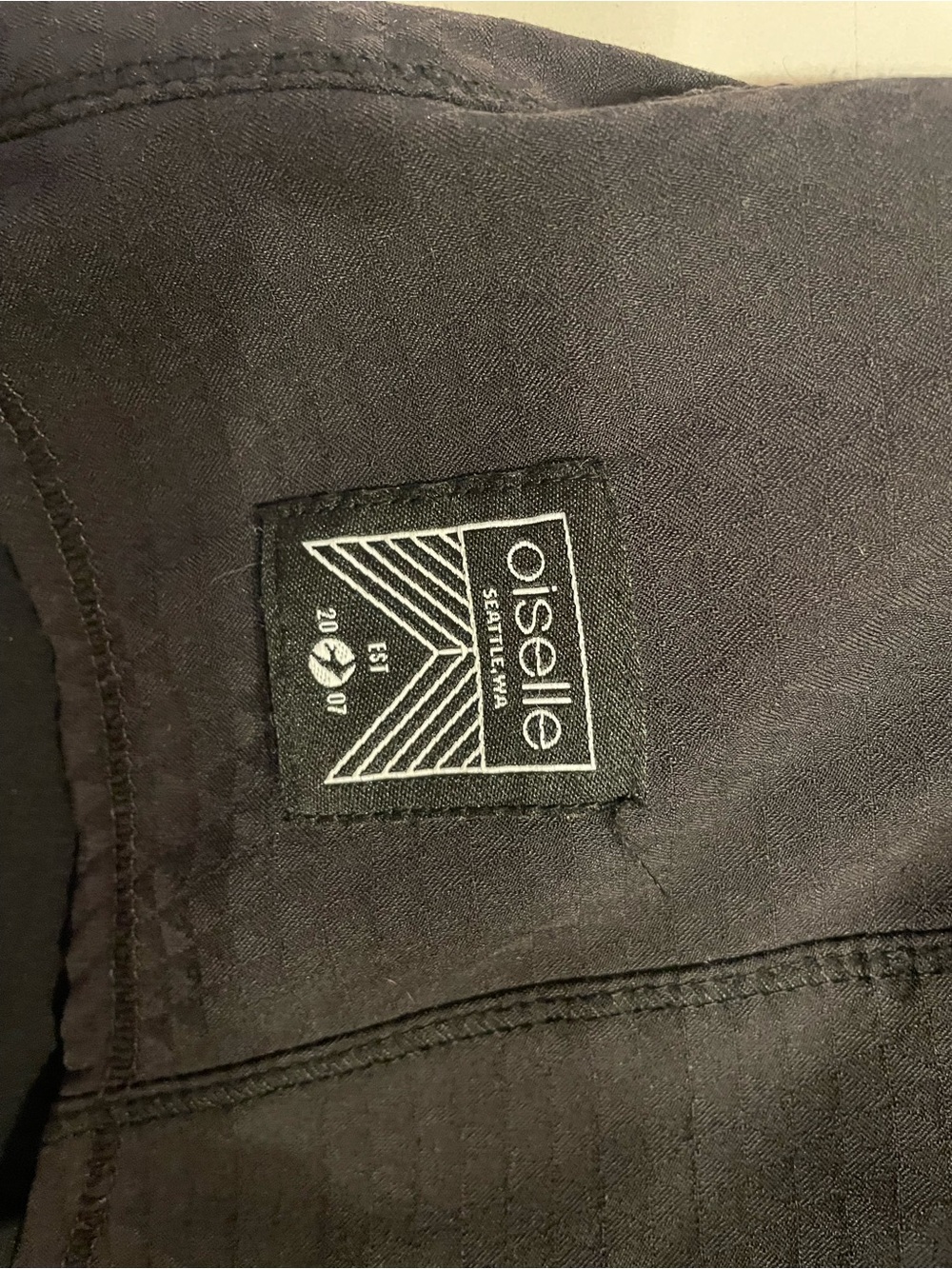 Oiselle Athletic Running Shorts Black - Picture 4 of 4